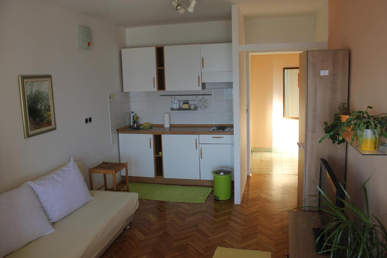 Omis Apartmani Mouse Exterior photo