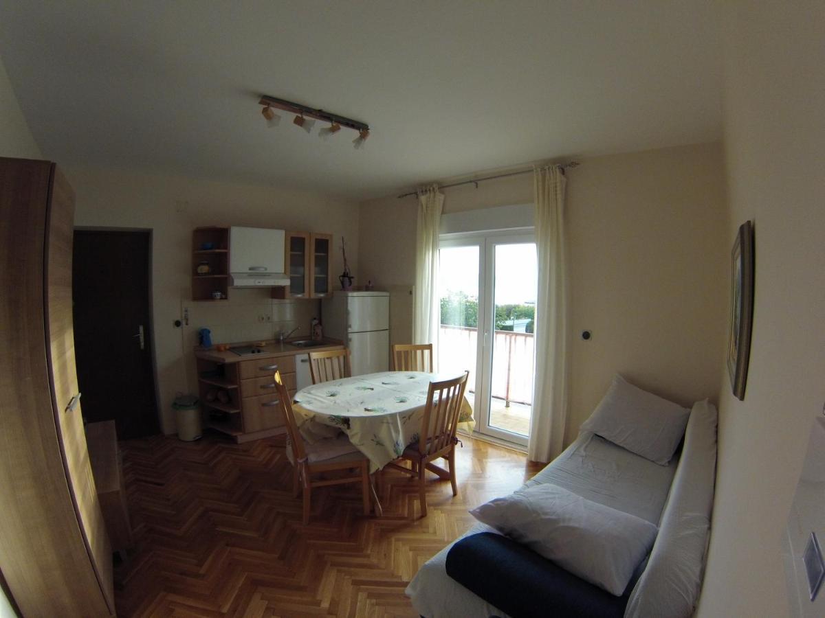 Omis Apartmani Mouse Exterior photo