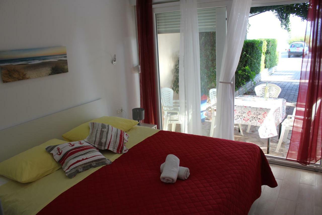 Omis Apartmani Mouse Exterior photo